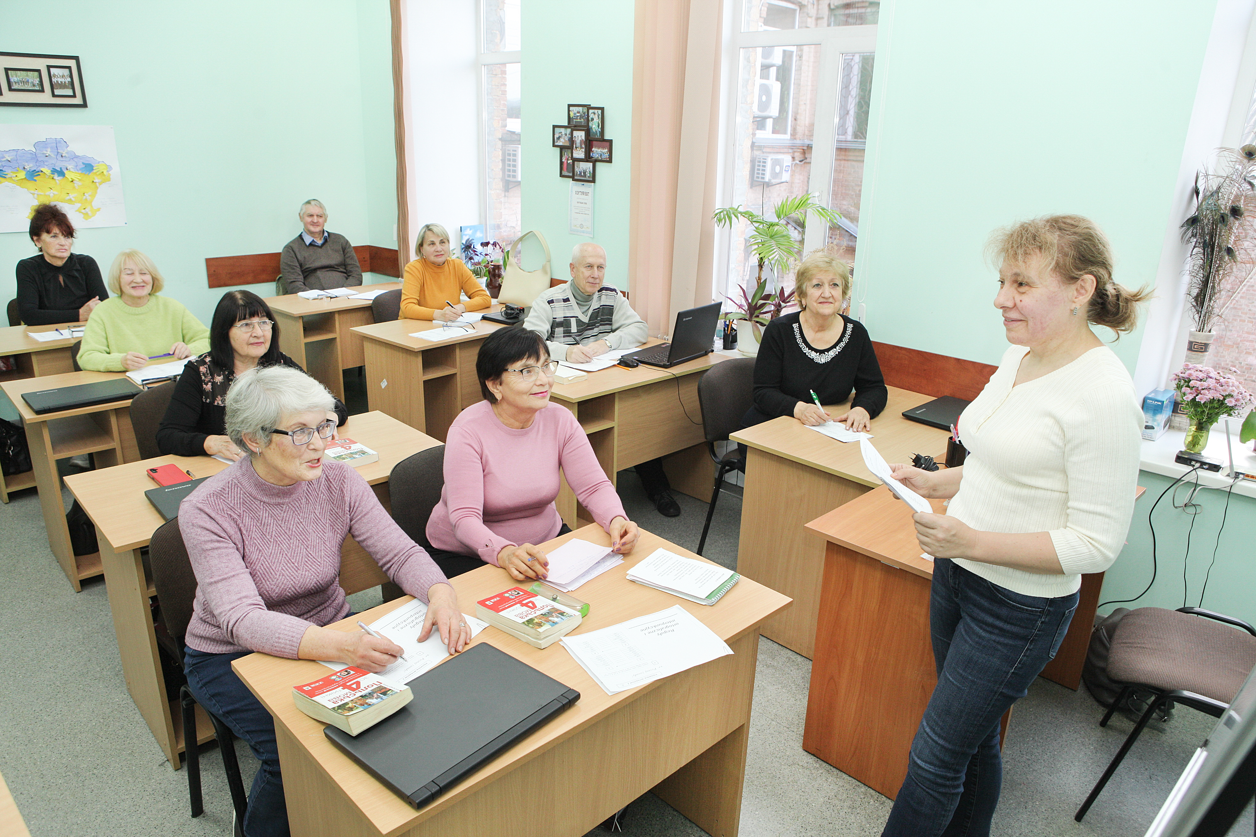 У Вінницькому терцентрі для людей 60+ діє гурток з польської мови
