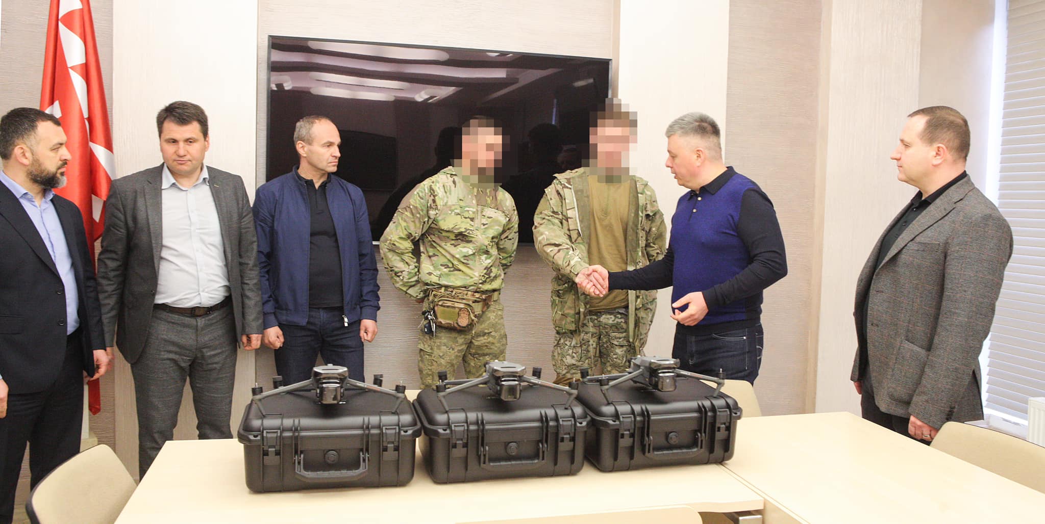 Ще три «Мавіки» відправили на фронт: Вінницька міська рада спільно з громадою та Міжрегіональним координаційним гуманітарним штабом продовжують підтримувати армію