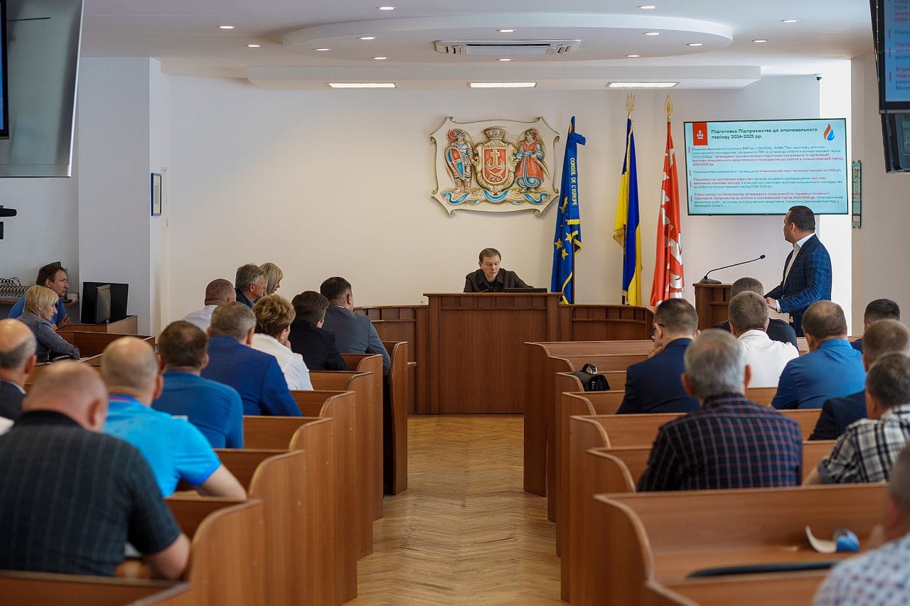 «Потрібно взаємодіяти та мати чіткий алгоритм дій в разі надзвичайних ситуацій», – Сергій Моргунов під час засідання Оперативного штабу з підготовки до опалювального сезону