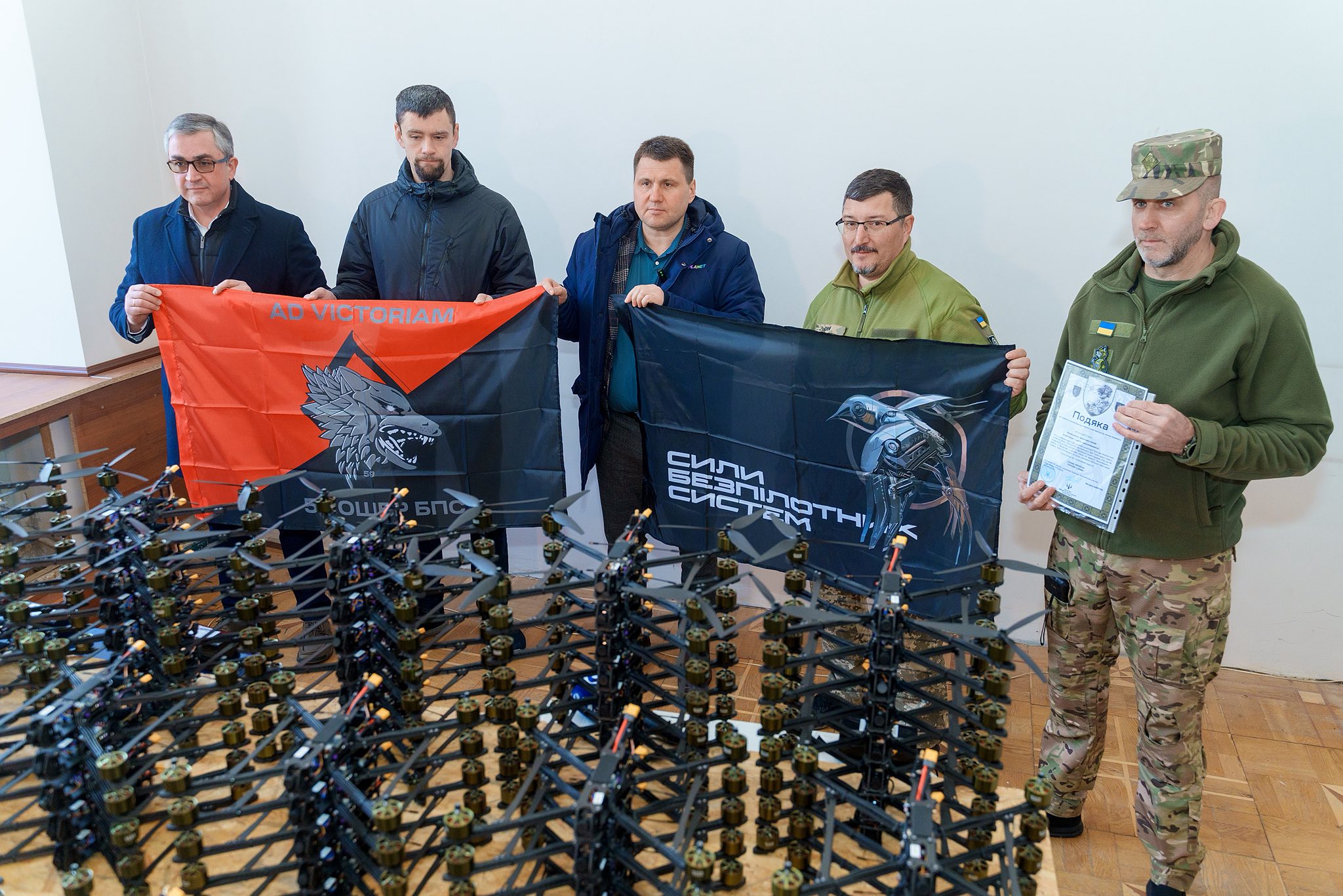 Вінницька міська рада спільно з громадою та Міжрегіональним координаційним гуманітарним штабом передала бійцям 59 ОШБр 150 FPV-дронів покращеної модифікації