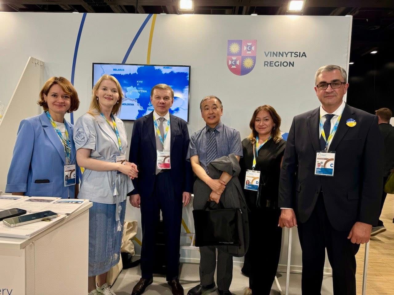 Інвестиції, індустріальні парки та проєктний офіс: про що говорили представники Вінниці на конференції URC2025 в Римі