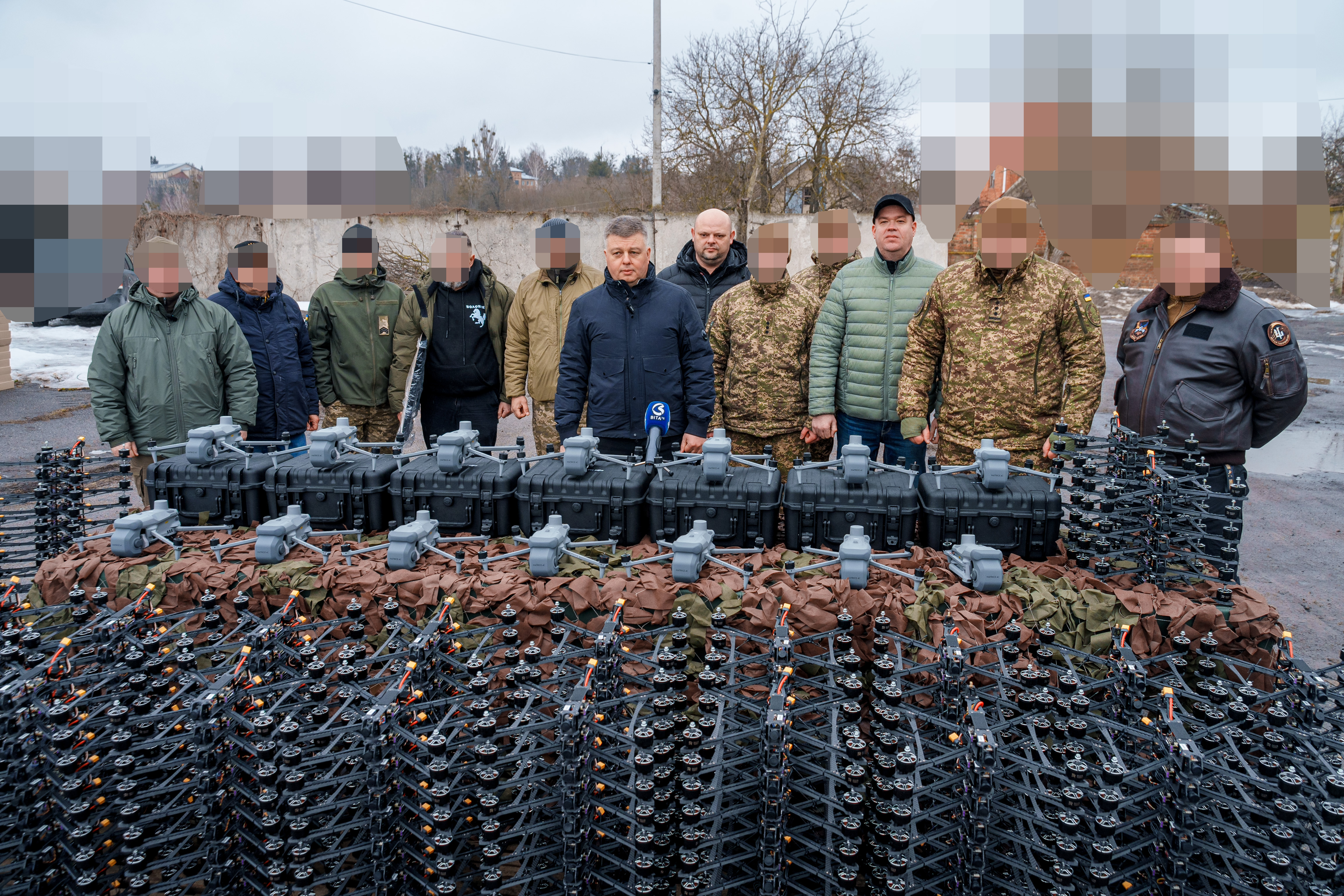 Команда Міжрегіонального координаційного гуманітарного штабу передала допомогу трьом військовим частинам